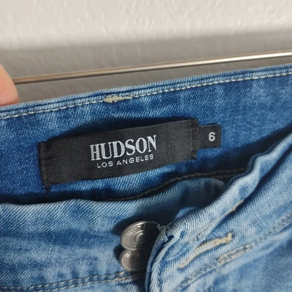 NWOT HUDSON Women's Mid-Rise Slim Straight Leg Jeans | ICY BLUE, 6/28 Inseam 27" - Picture 7 of 9